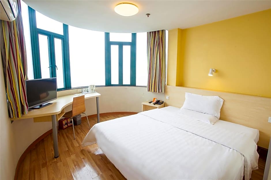 7 Days Inn Guangzhou Zhongshan 1st Overpass Branch