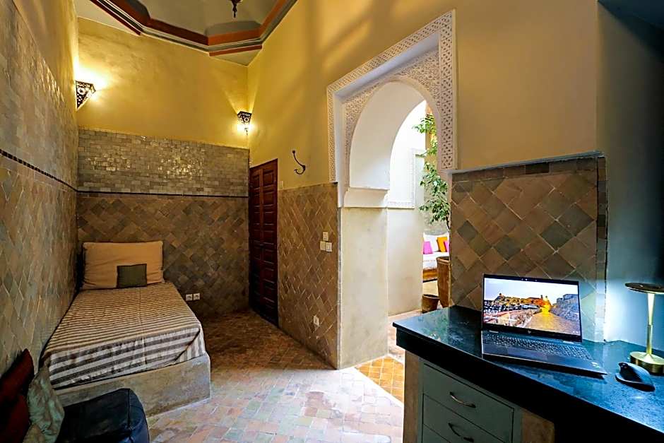 Riad 92 - Architect's Riad in the Exclusive Dar El Bacha