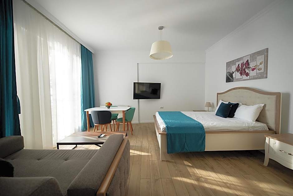 Solid Magic Apart Hotel