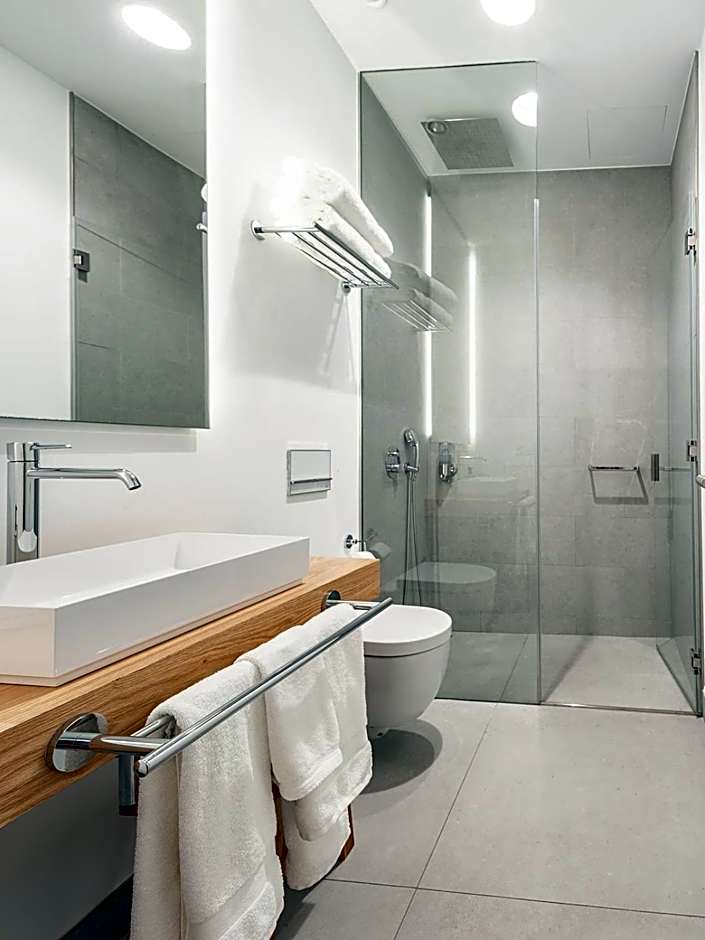 The Park Suites by IRES LAR