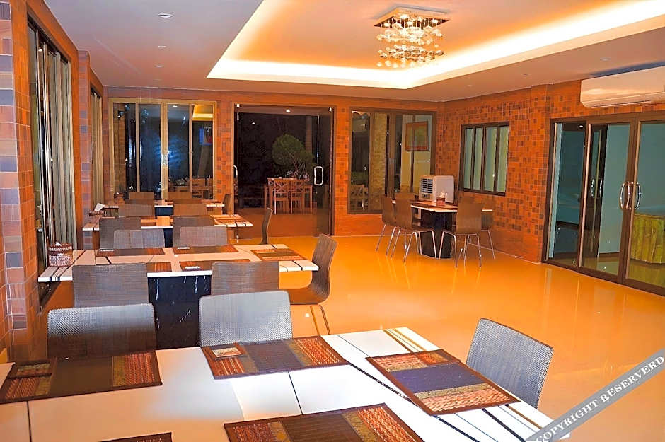 Silver Gold Garden, Suvarnabhumi Airport