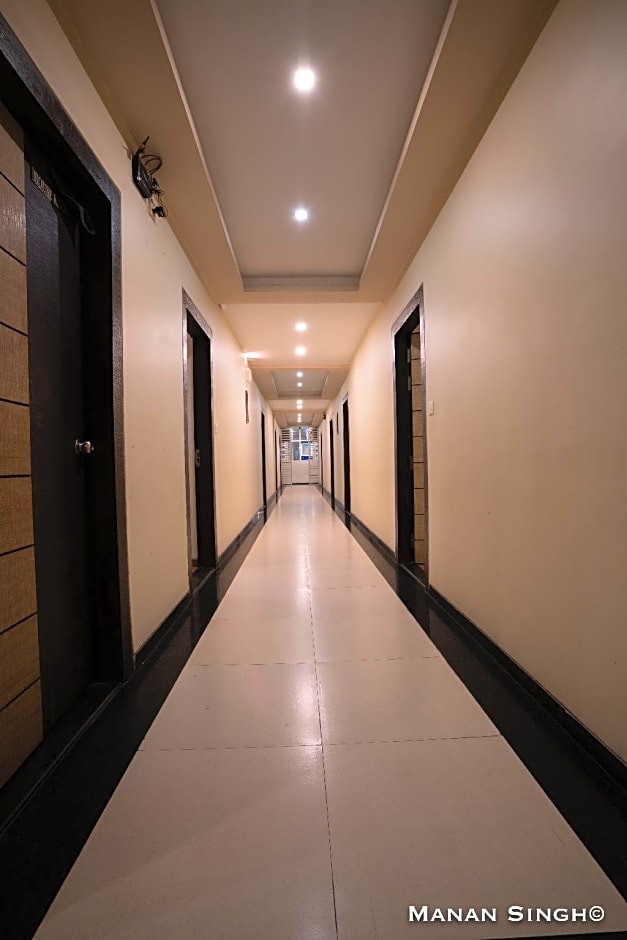 Hotel Samrat, Jabalpur