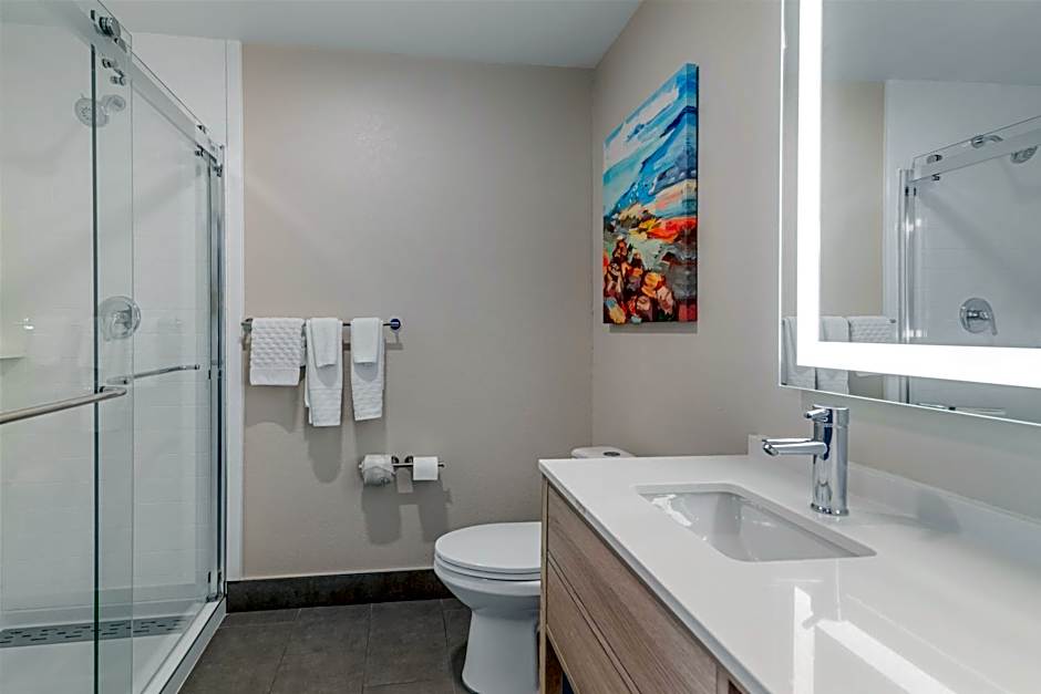 Best Western Plus The Inn At Hampton