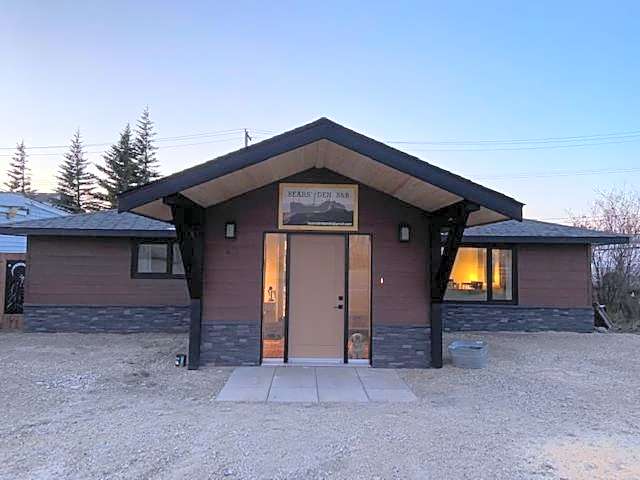 Bears Den Guest House