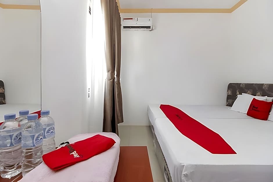 RedDoorz near Sam Ratulangi Airport Manado