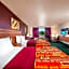 Grand Marquis Waterpark Hotel & Suites