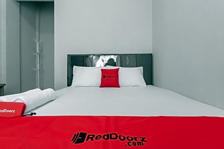 RedDoorz Syariah near Wisata Situ Gunung Sukabumi