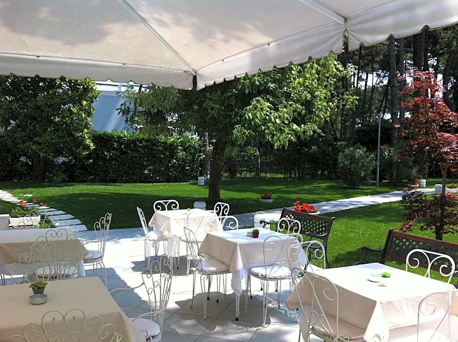 Hotel Eurovil Garni