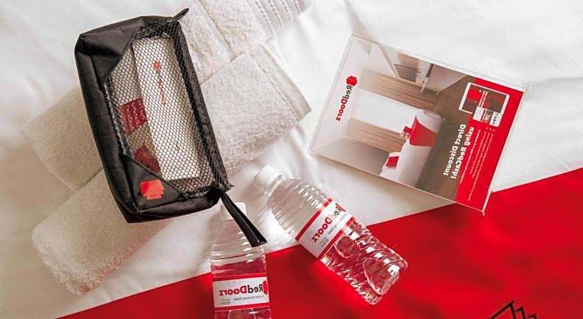 RedDoorz @ Rachael Pension House