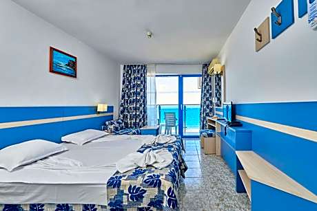 Twin Room with Sea View