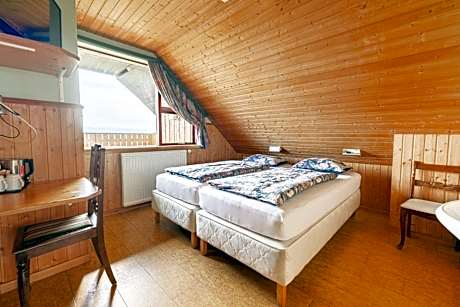 Double or Twin Room with Shared Bathroom