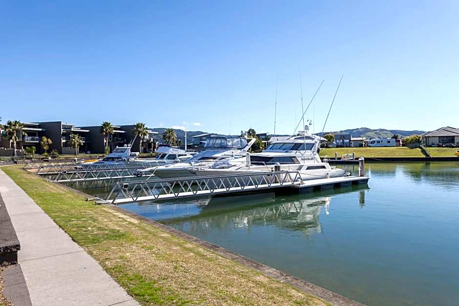 Sovereign Pier On The Waterways