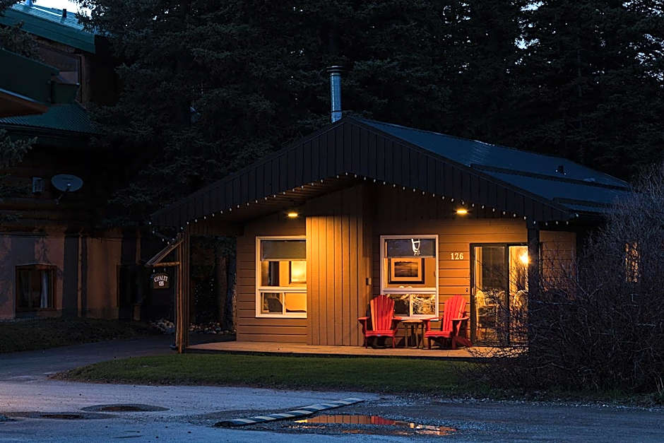 Overlander Mountain Lodge