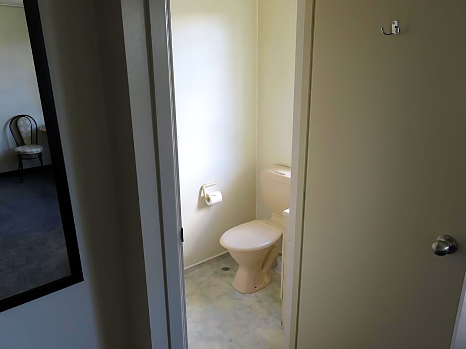 Admirals Motor Lodge