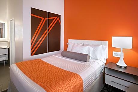Howard Johnson Hotel by Wyndham Toms River
