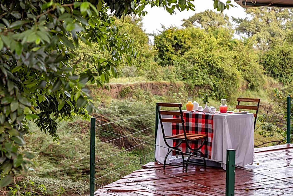 PrideInn Mara Camp & Cottages
