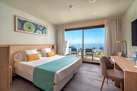Double Room with Frontal Sea View - My Favorite Club