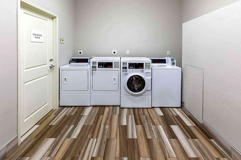 La Quinta Inn & Suites by Wyndham Houston Nw Beltway 8 / West Rd