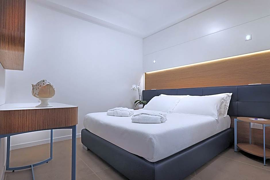 M&F Hotel