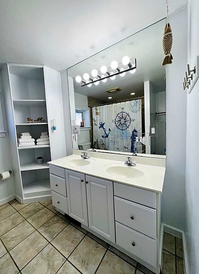 Photo 1 of 5 of 1 Bedroom Suite
