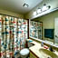Spacious Shorewalk 2B-2B Condo near Anna Maria Island, Beaches & IMG Academy