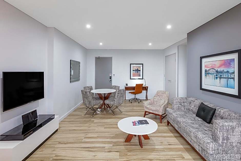 Meriton Suites Church Street, Parramatta