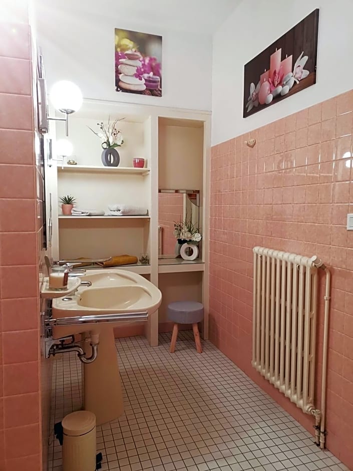 Aux Portes du Château