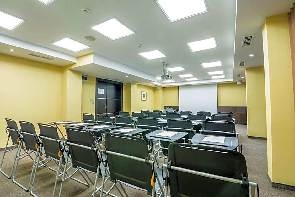 Best Western Plus Olives City Hotel