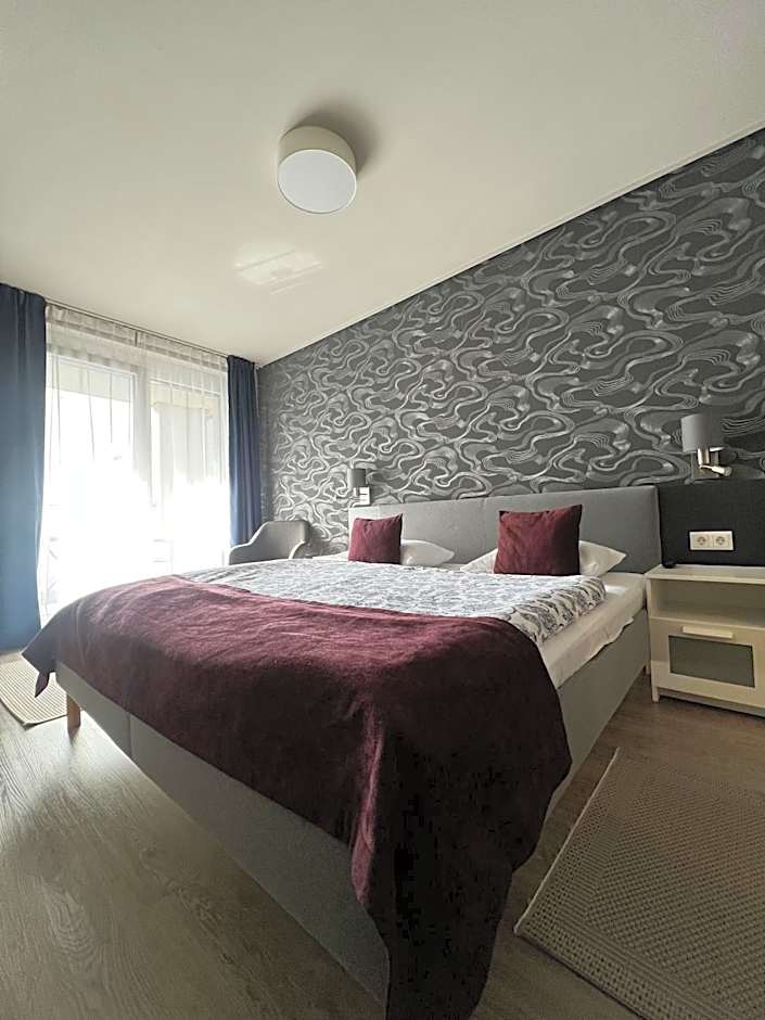 RH Suites