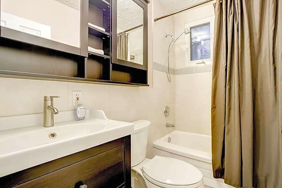 JstLikeHome - Central Suite