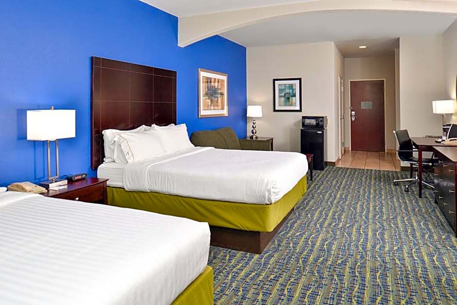 Holiday Inn Express & Suites San Antonio South By IHG