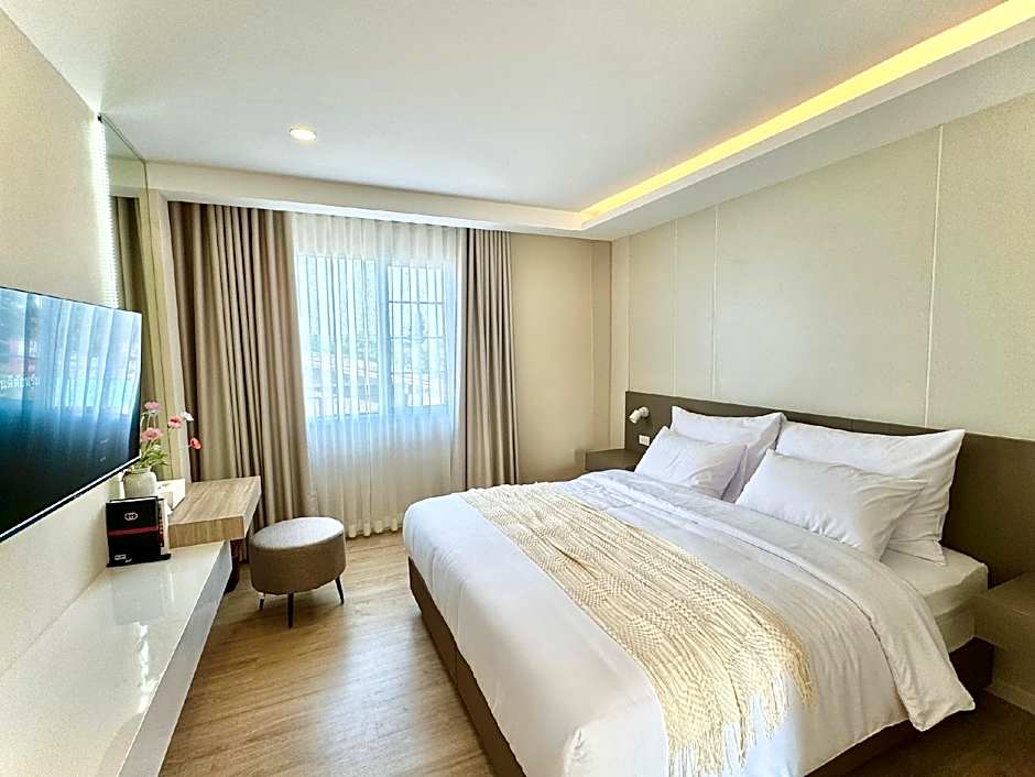 Sukh Jai Grand Luxury Boutique Hotel