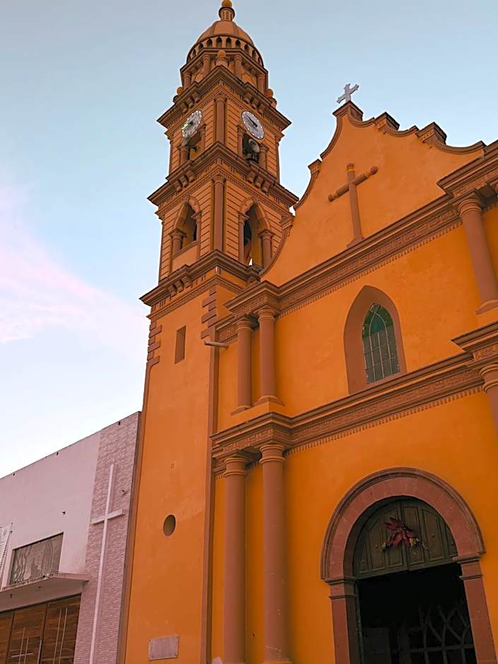 Jovis Hotel - Lujo Cultural