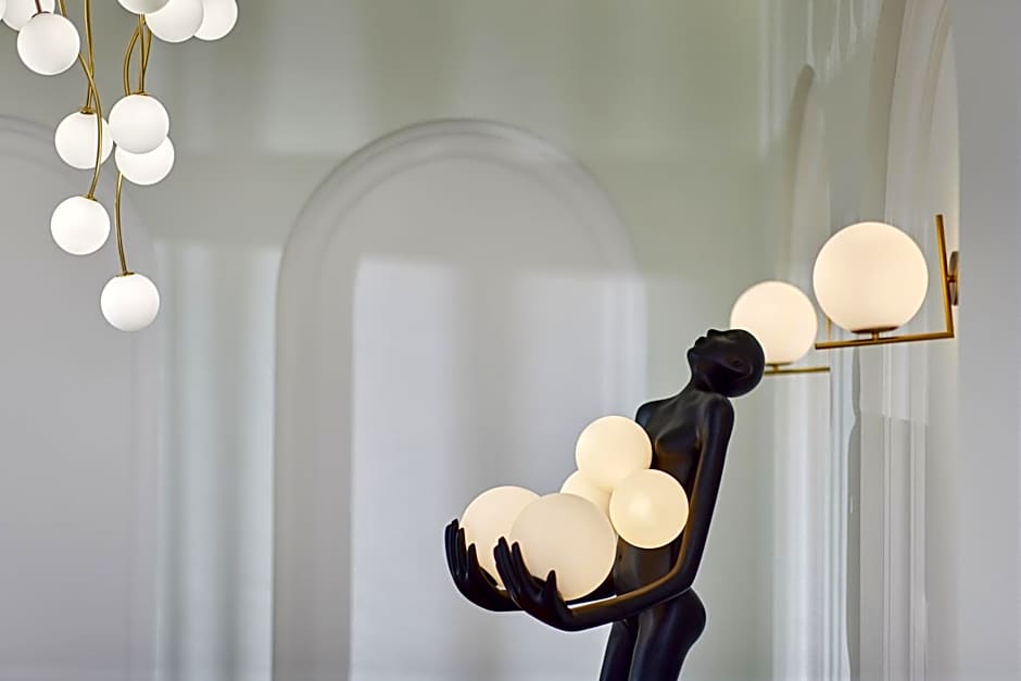 Hotel Diplomat by Aycon