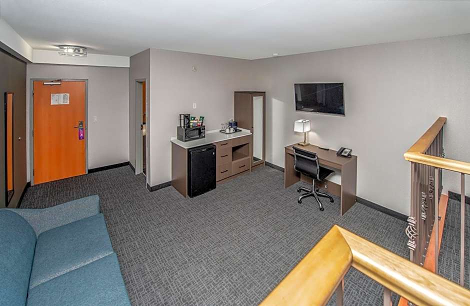 Coast Lethbridge Hotel & Conference Centre