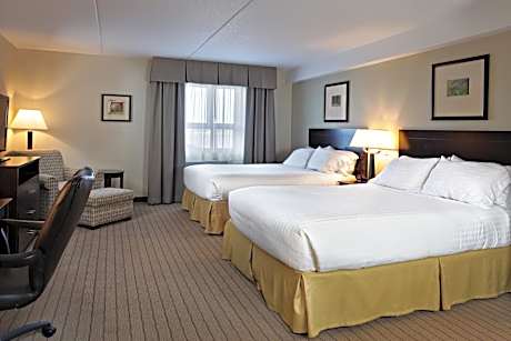 Queen Room with Two Queen Beds