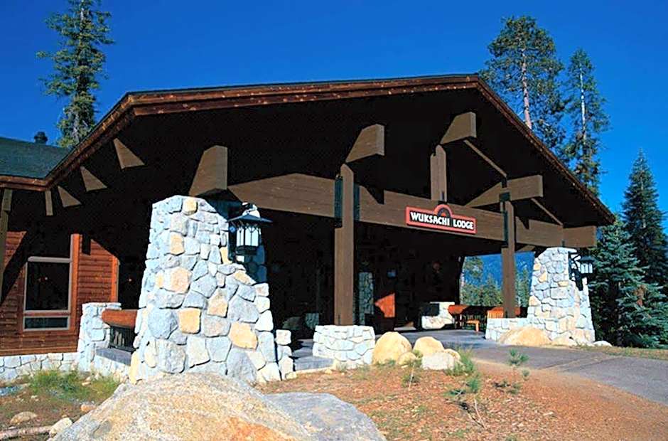 Wuksachi Village and Lodge