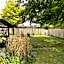 Hollybush Guest House