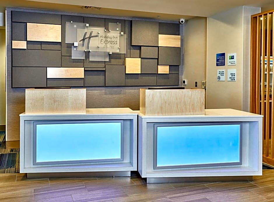 Holiday Inn Express Hotel & Suites Medford-Central Point, an IHG Hotel