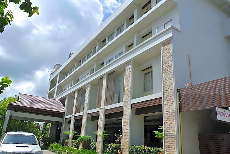 Nana Buri Hotel