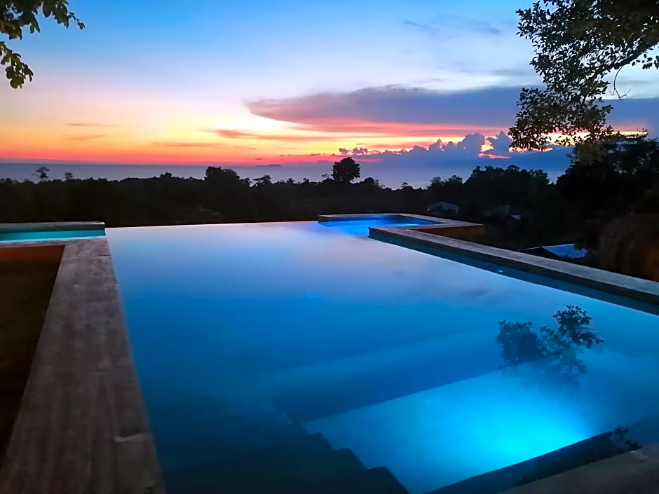 Nakabalo Guesthouse & Restaurant