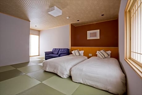 Japanese-Style Deluxe Room with Bed & River View-Annex - Non-Smoking(Over 12 Years Old Only)