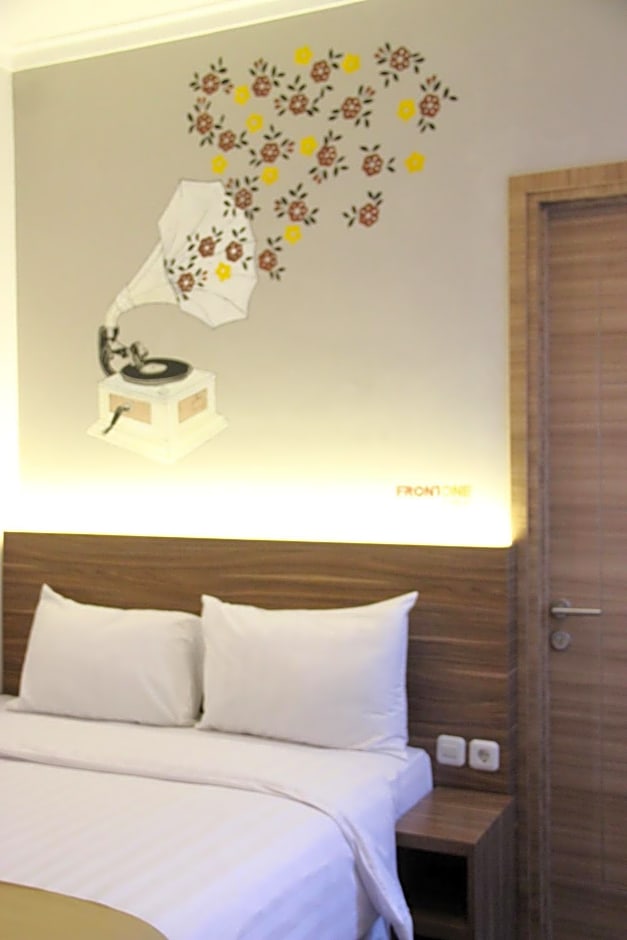 Front One Cabin Malioboro Jogja