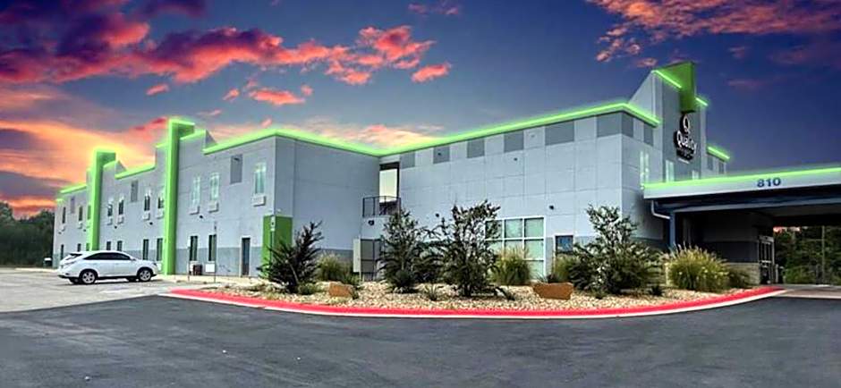 Quality Inn & Suites Elgin