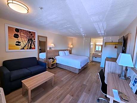 Days Inn by Wyndham Alhambra CA