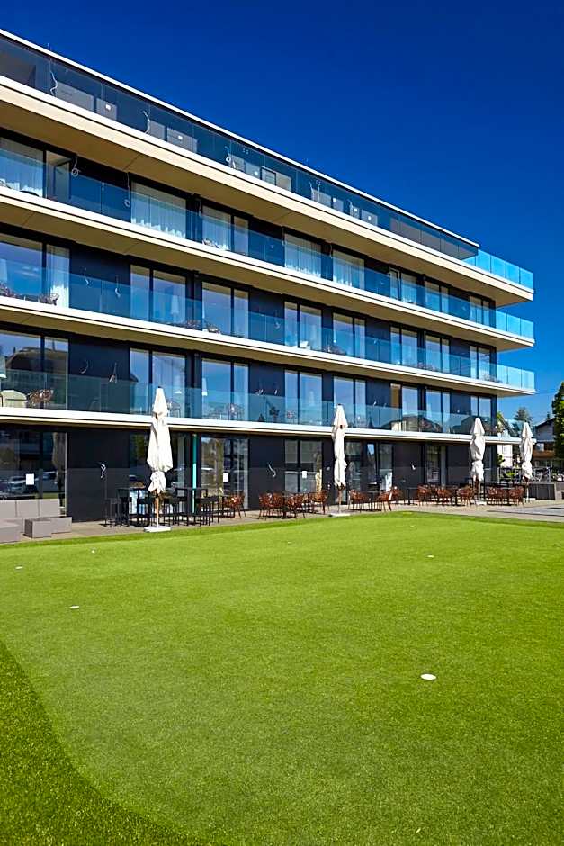 Hotel AVA