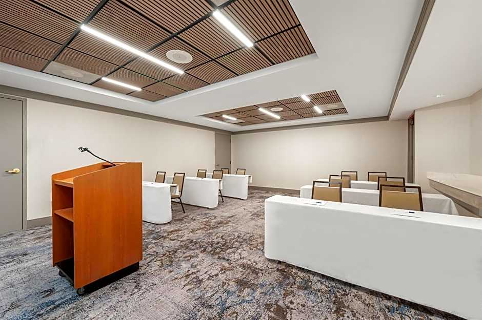 DoubleTree Suites By Hilton Raleigh-Durham