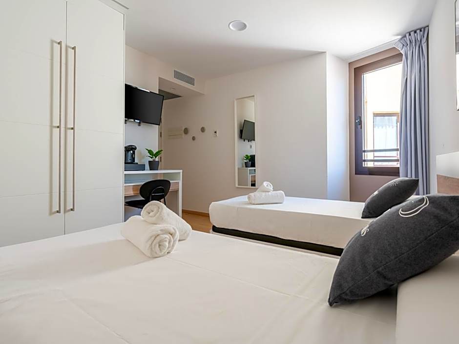 Limehome Barcelona Carrer de Fontcoberta - Digital Access