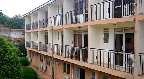 Acholi Inn