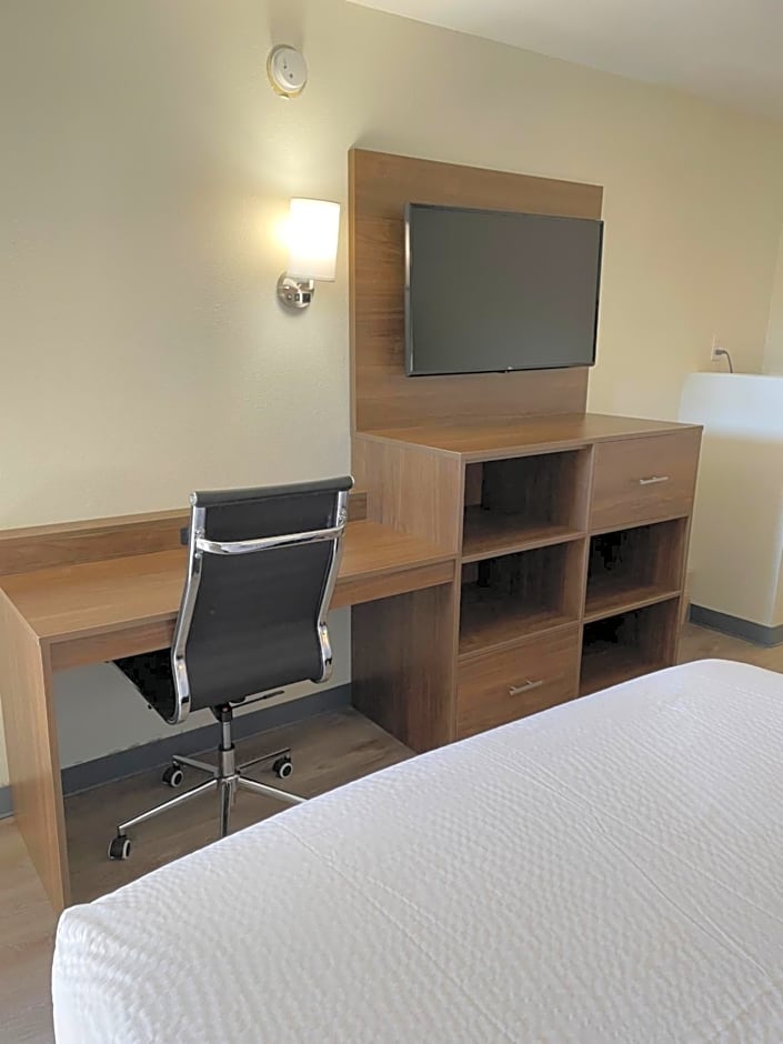 Baymont by Wyndham Biloxi - Ocean Springs